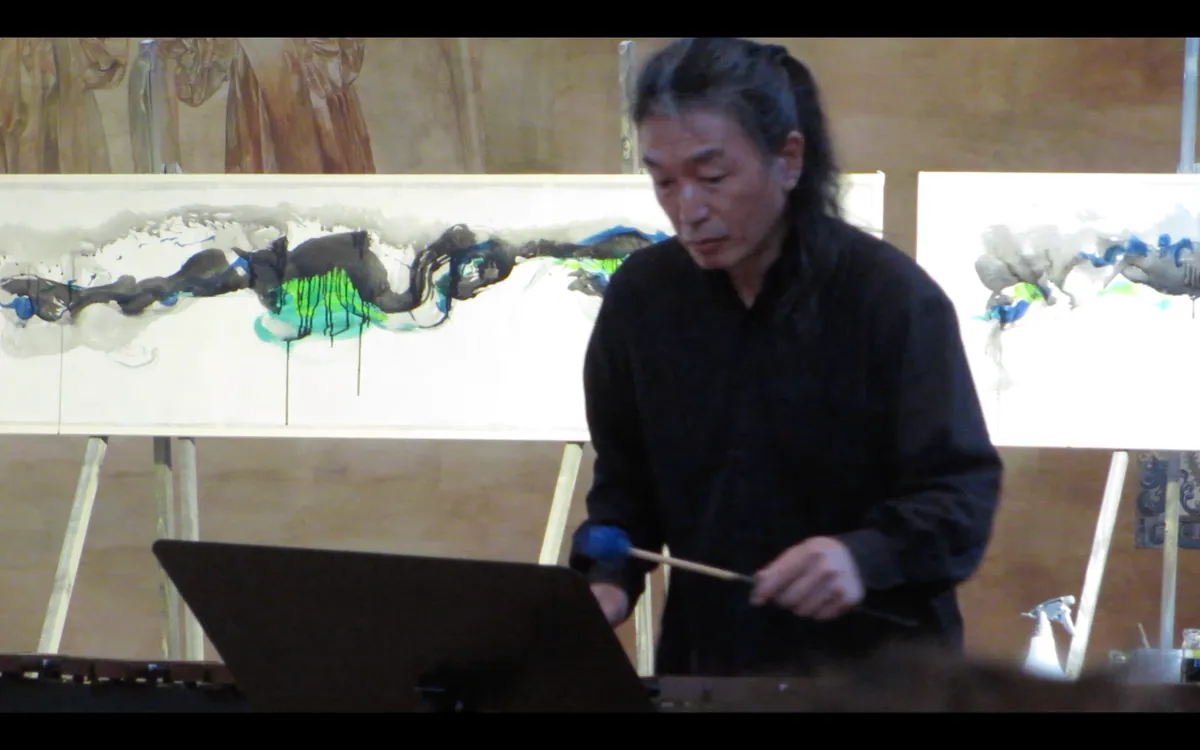 Katsunobu Hiraki, aus der Performance „Aufgehende Sonne“ von Andre Willi